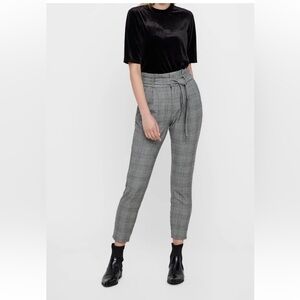 Vero Moda Gray Plaid High-Waist Paperbag Trousers size S (32)
